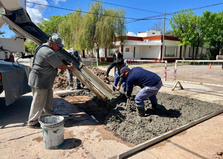 El municipio de Cañada de Gómez continúa con el plan de bacheo rígido