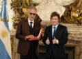 El Presidente Milei condecoró al legendario tenor italiano Andrea Bocelli