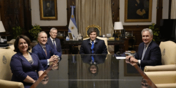 El Presidente Milei se reunió con el Embajador de los Estados Unidos de América, Peter Lamelas