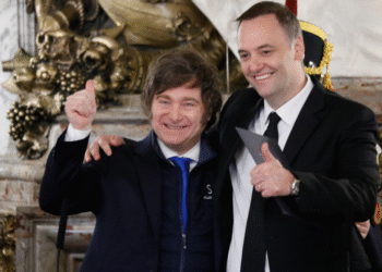 El Presidente Milei tomó juramento al nuevo Jefe de Gabinete, Manuel Adorni