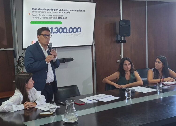 Goity: “Ningún maestro de grado con 25 horas semanales sin antigüedad va a ganar menos de $ 1.300.000”