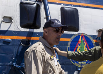 Adrián Fiscarelli, de Cañada de Gómez, es el jefe de pilotos del helicóptero hidrante más grande de la región, que Río Negro contrató a AeroGuardian