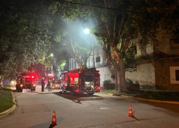 (Video) Incendio en la ex curtiembre donde estaba ocupada por personas en situación de calle