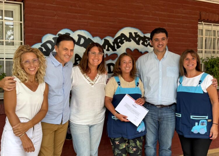 El intendente Chale y el senador Rasetto entregaron un aporte de FANI por más de $23 millones al jardín Rayo de Sol