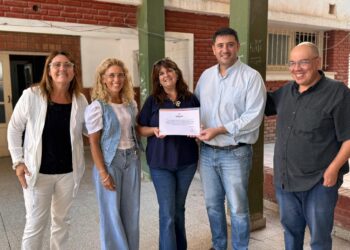 La municipalidad de Cañada de Gómez entregó aporte del FANI para la escuela N° 207 “Juan Francisco Seguí”