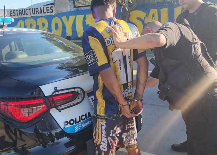 Rosario: robó una moto, lo persiguió la policía y terminó detenido