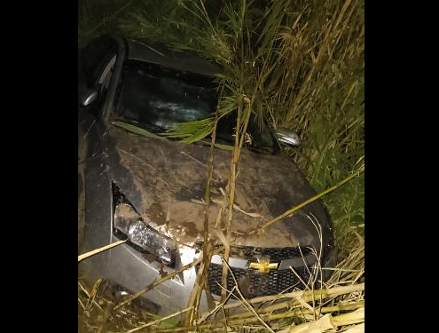 Un funense robó a mano armada en Cañada de Gómez, volcó con su auto y fue aprehendido en Carcarañá