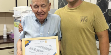 Rotary Club de Cañada de Gómez celebró y entregó Reconocimiento a una vida de servicio