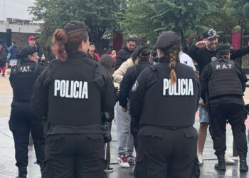 Santa Fe: una mujer detenida con pedido de captura, y otros tres hombres por disturbios, serán excluidos de las canchas