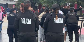 Santa Fe: una mujer detenida con pedido de captura, y otros tres hombres por disturbios, serán excluidos de las canchas