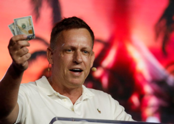 ¡Abran cancha: Llegó el Tío Peter! – Por Juan A. Frey