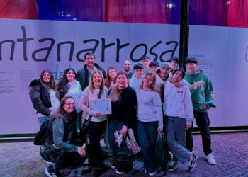 Reconocimiento para la docente Paola Glorio y la escuela Félix Pagani en la Feria Internacional del Libro
