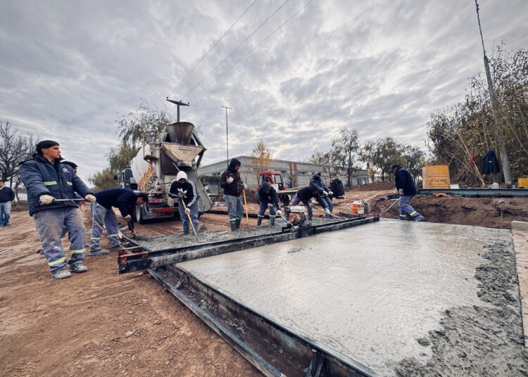 La Municipalidad de Cañada de Gómez avanza con la pavimentación de calle Oroño