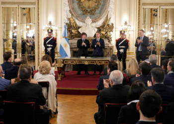El Presidente Milei tomó juramento a Diego Santilli como nuevo Jefe de Gabinete
