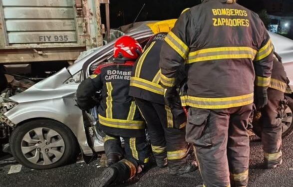 Bomberos Zapadores de diversos cuarteles intervinieron oportunamente en dos siniestros viales y realizaron tareas de rescate y control de riesgos en distintas ciudades de la provincia de Santa Fe