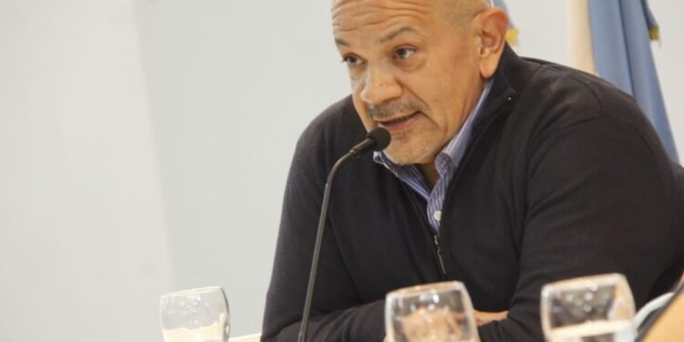 Lucero: “Festejan un 0,1% mientras la docencia acumula una pérdida del 5% en 2026”