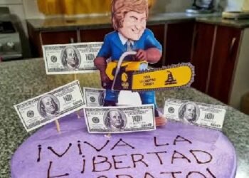 QUE COMAN PASTELES – Por José Mayero