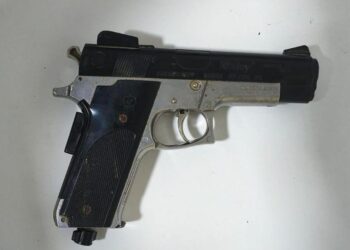 San Guillermo: Efectivos de la comisaría 5ta de la UR XIII incautaron una réplica de pistola tras procedimiento en una escuela