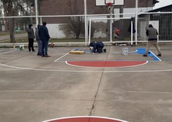 La Municipalidad de Cañada de Gómez continúa con los trabajos del playón deportivo ubicado en calle Balcarce