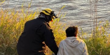 Rosario: rescataron a dos personas al caer a las aguas del río Paraná