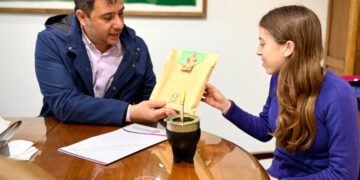 ABRIL NEUKIRCHEN FUE RECONOCIDA COMO CIUDADANA DISTINGUIDA POR LA MUNICIPALIDAD DE CAÑADA DE GÓMEZ