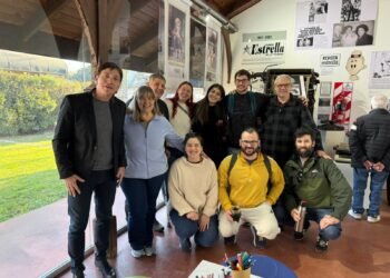 EMOTIVO CIERRE DE LA MUESTRA HOMENAJE A ATILA JARTTI CON GRAN ACOMPAÑAMIENTO DE LA COMUNIDAD