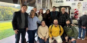 EMOTIVO CIERRE DE LA MUESTRA HOMENAJE A ATILA JARTTI CON GRAN ACOMPAÑAMIENTO DE LA COMUNIDAD