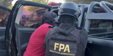 CÓRDOBA: FPA DETUVO A UNA MUJER VINCULADA A UNA ORGANIZACIÓN QUE INGRESABA DROGAS A LAS CÁRCELES
