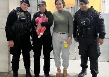 VENADO TUERTO: EL RÁPIDO ACCIONAR POLICIAL Y EL TRABAJO COORDINADO CON EL SIES FUERON CLAVES PARA ASISTIR A UNA BEBA RECIÉN NACIDA