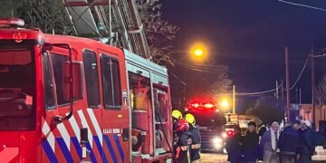 IMPRESIONANTE VIDEO: Feróz incendio en una vivienda de Cañada de Gómez