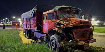 Choque de dos camiones que circulaban en sentidos opuestosintersección de la Ruta Nacional 9 y la Ruta Provincial 91