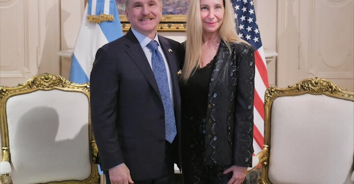 Karina Milei recibió al embajador de los Estados Unidos